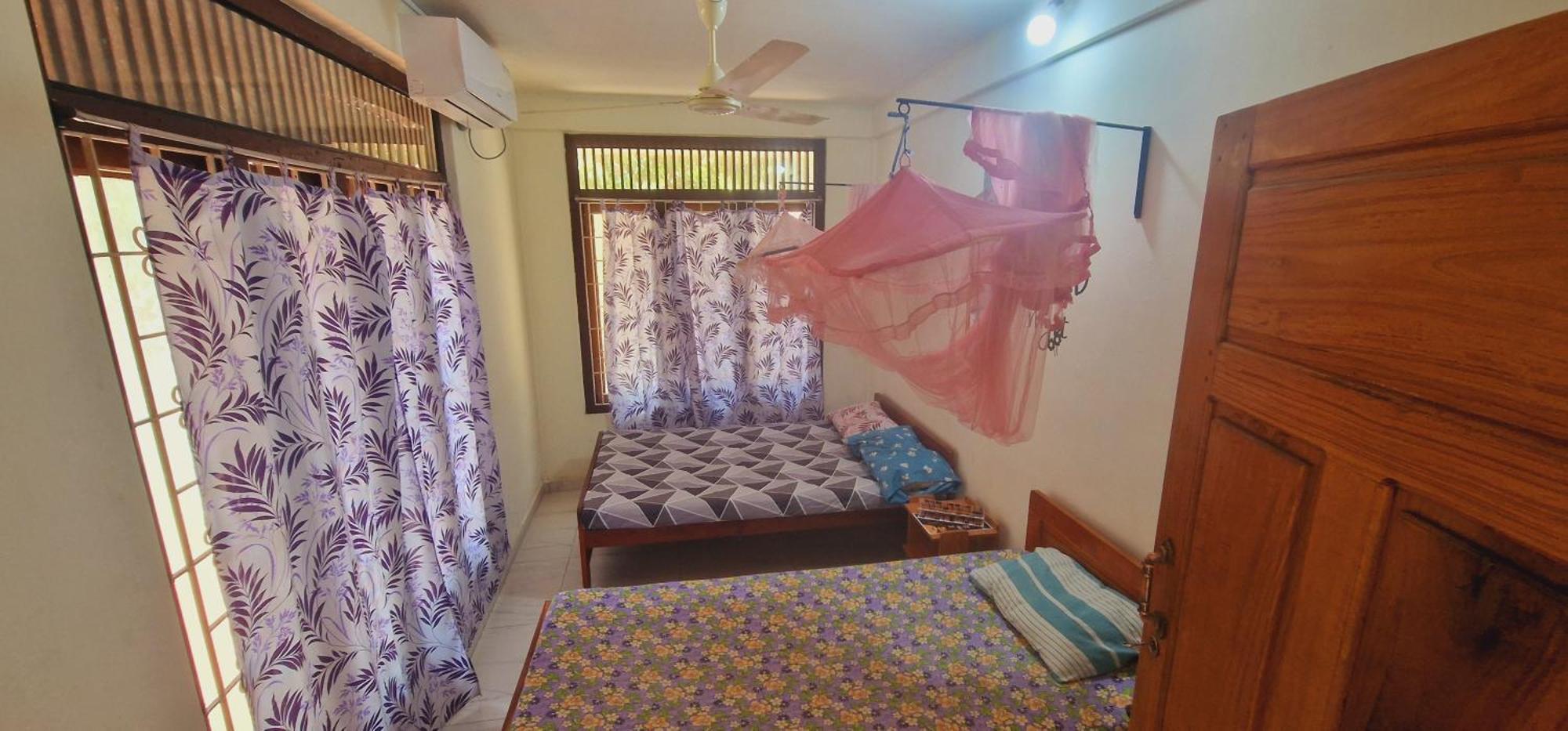 Tony'S Garden House Back Packers Inn Jaffna Exterior foto